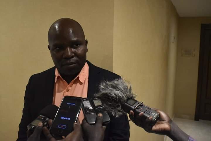 Gov’t advised not to quit Rome peace talks