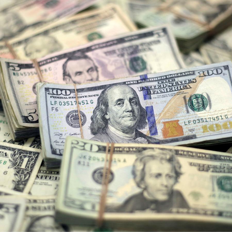 <strong>Consumers to dig deeper into pockets after dollar appreciates</strong>