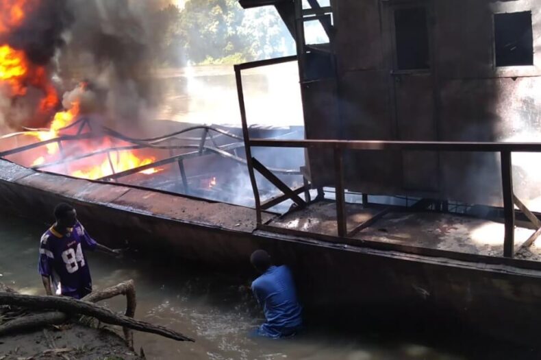 Malakal-bound boat catches fire in Juba