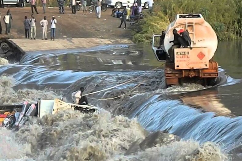 Army officers drown in notorious Luri River