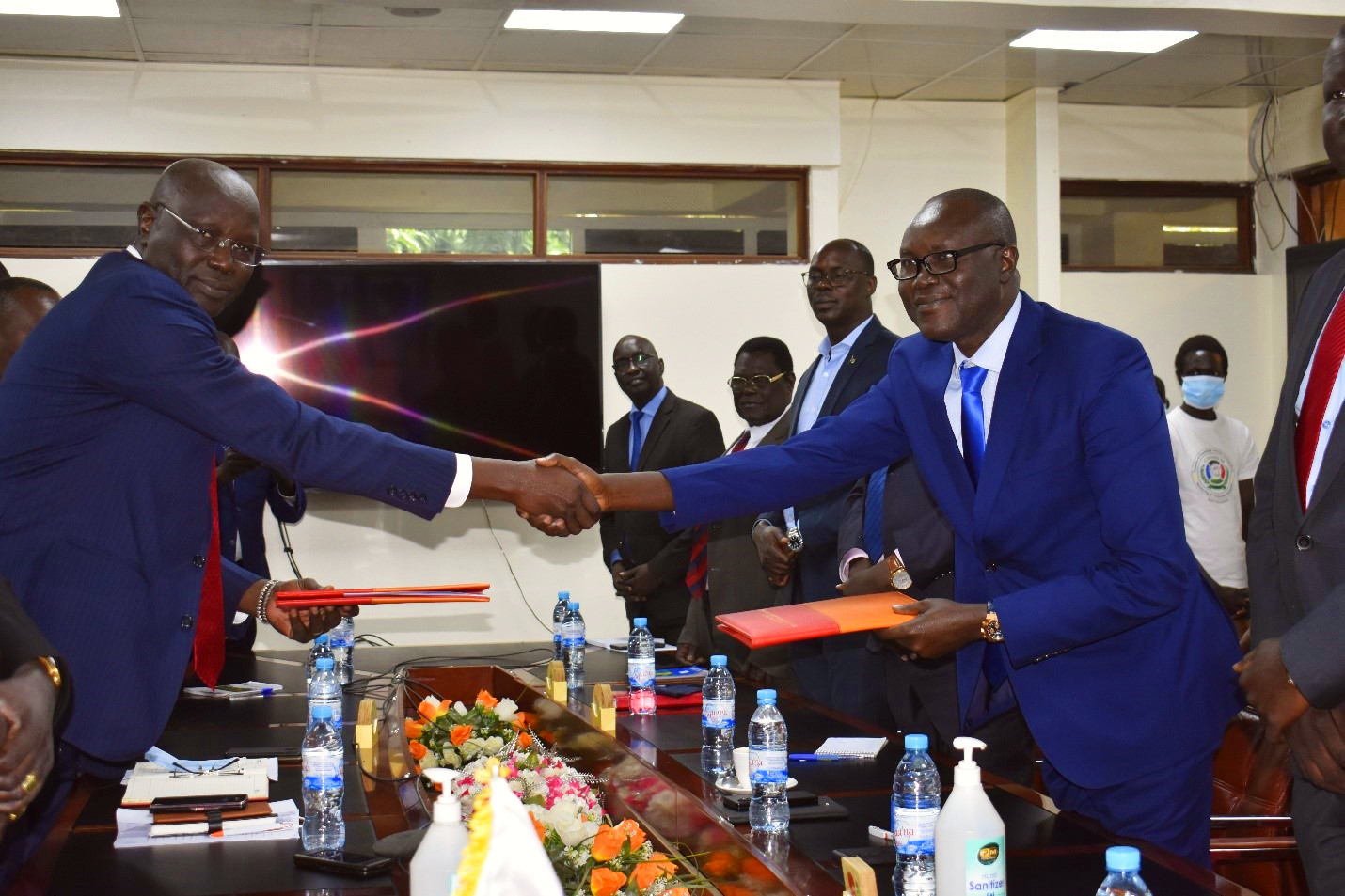 Central Bank, Finance Ministry vow to boost economy