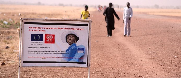 UK stops cash for land mine clearance