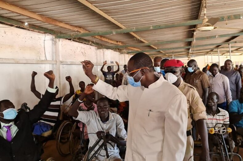 Governor Ngor pledges support for impaired persons