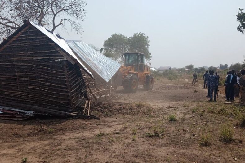 Two people arrested in chaotic Gumbo land saga