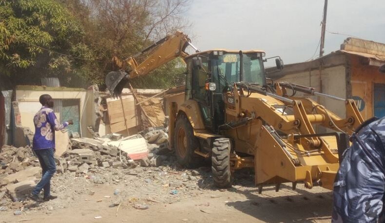Demolitions: Juba’s notorious bulldozer back on streets